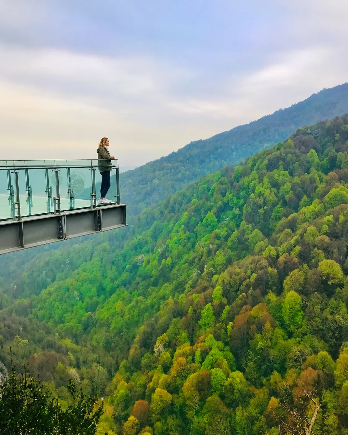 Kartepe Ayrı Gezegen Glass Terrace: Dare to Look Down?