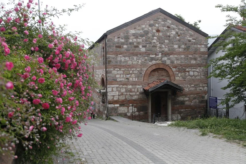 The Small Church in Amasra: Tracing the Colours Left on an Ancient Wall