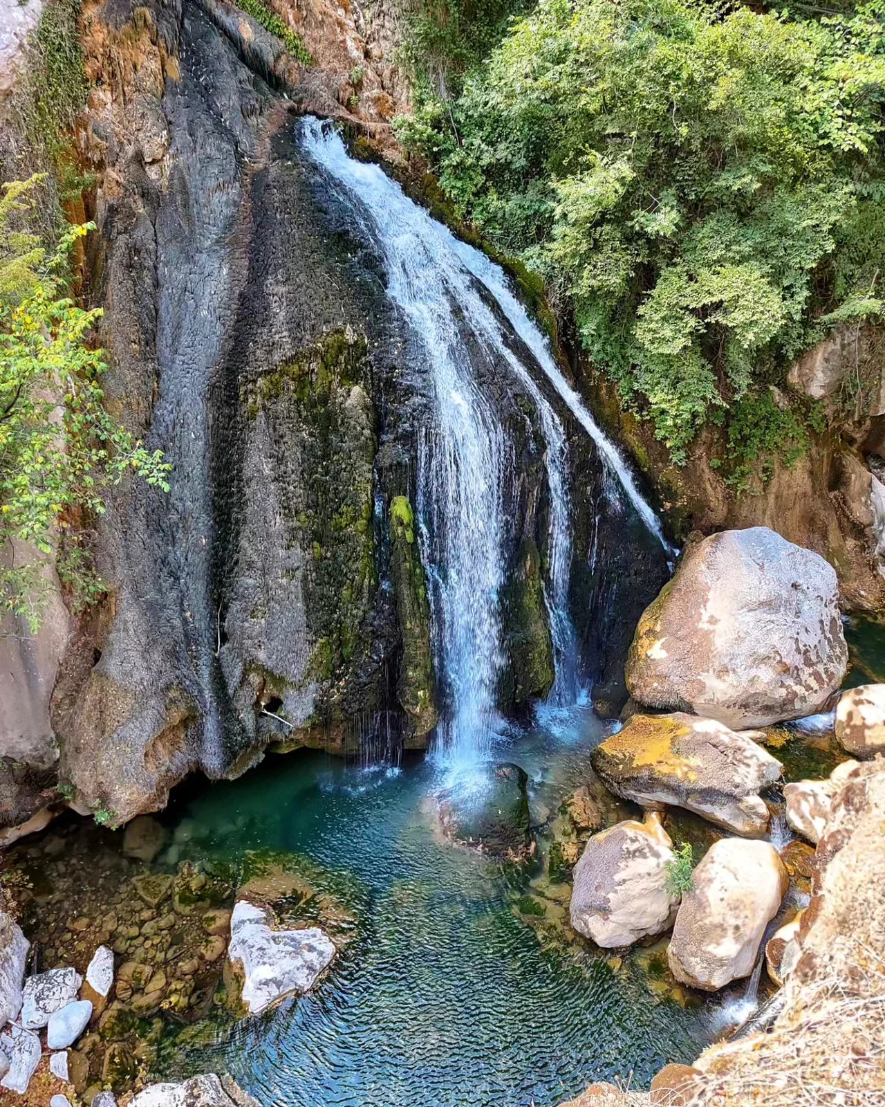 Ulukaya Waterfall: Water Emerging from the Rock in Bartın
