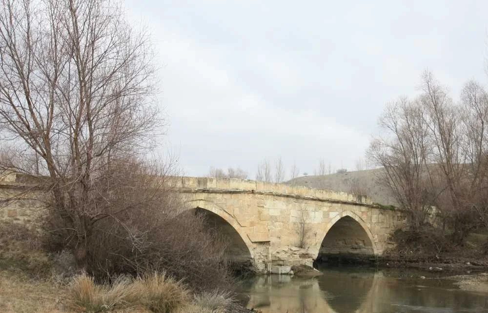 Karabıyık Bridge, Yozgat: An Ottoman Crossing with Centuries Beneath Its Arches