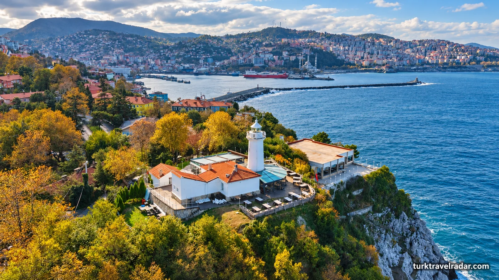 Zonguldak Lighthouse: What’s the Story Behind This Little Tower on the Black Sea?