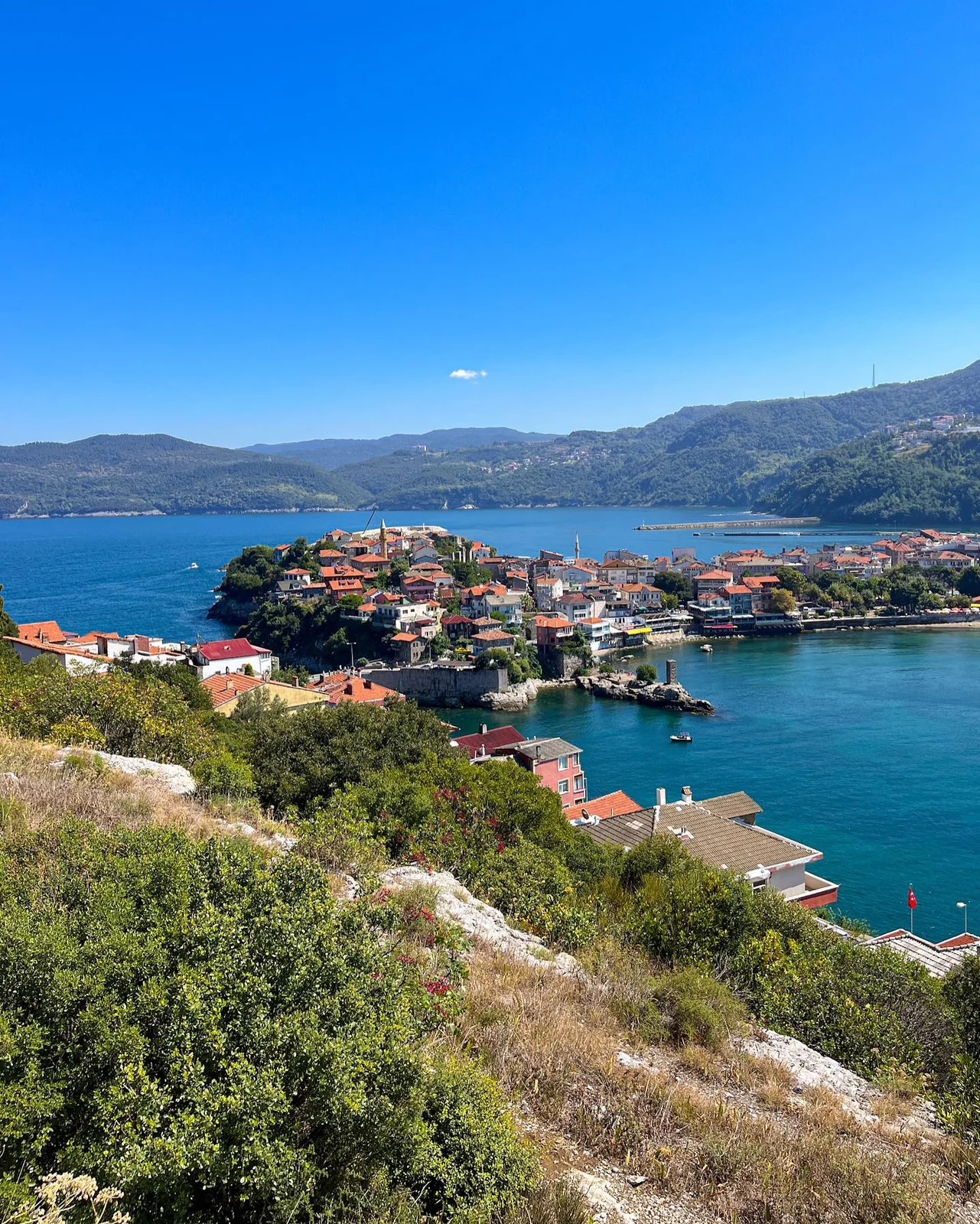 Amasra Castle: History Between the Sea and the Streets