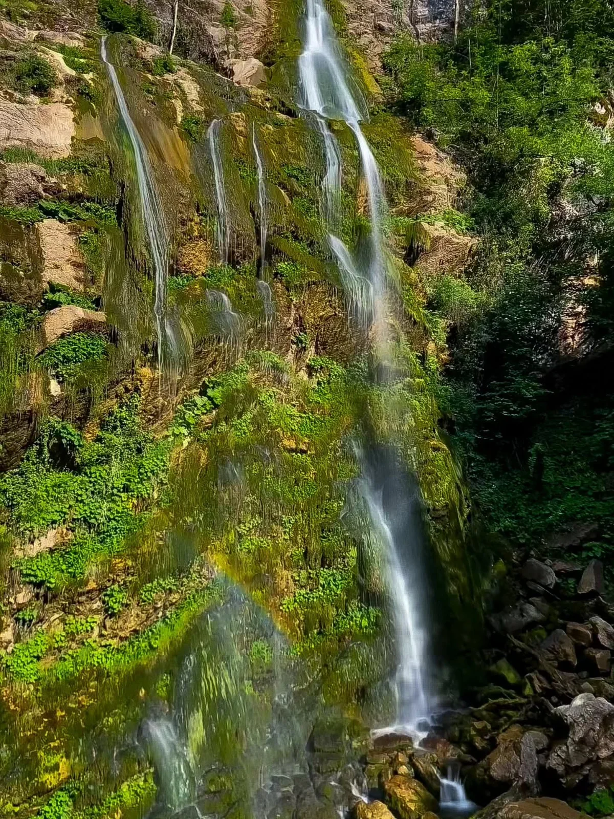 Düzce’s Two Hidden Paradises: Aktaş and Saklıkent Waterfalls You Must See