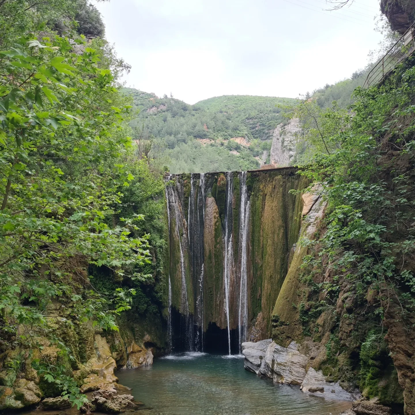 Don’t Leave Osmaniye Without Seeing This: Karasu Waterfall at the Foot of Mount Düldül