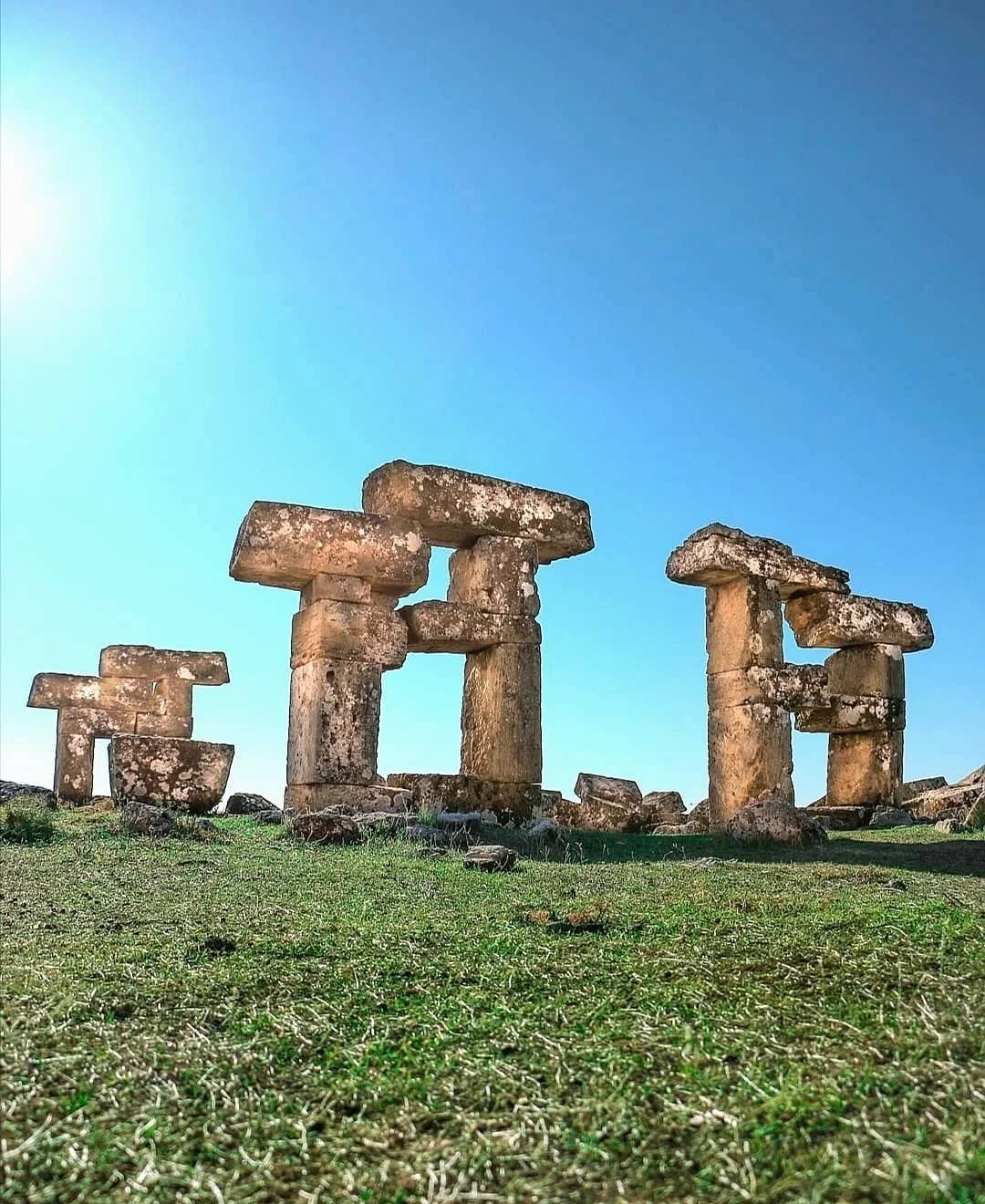 Blaundus Ancient City: Stone Ruins Above Uşak’s Deep Valleys