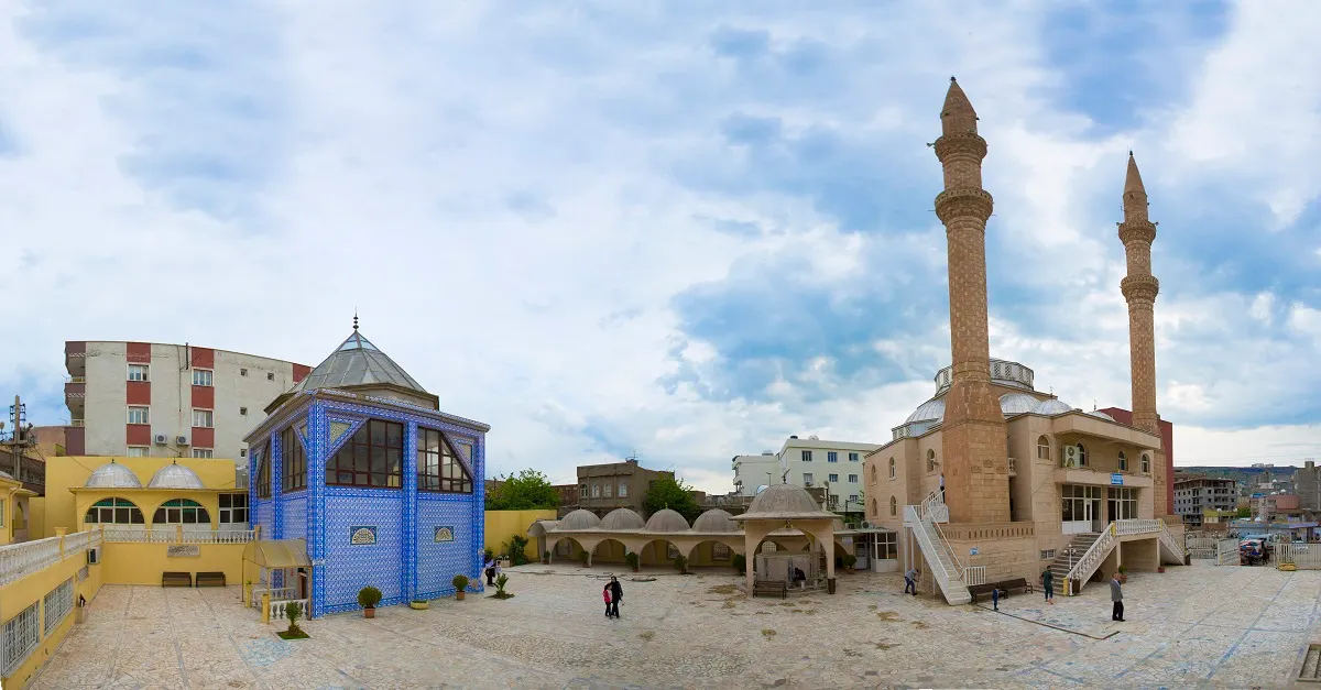 Nuh Peygamber Türbesi (Cizre) - Nuh Peygamber Türbesi (Cizre) in Şırnak