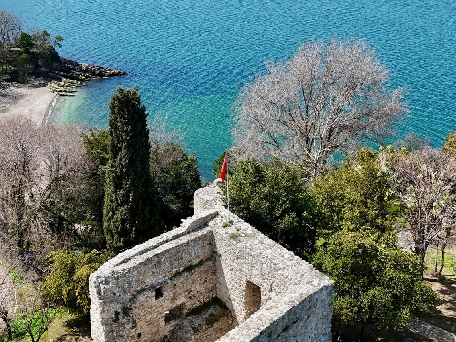 Akçakoca Ceneviz Kalesi in Düzce