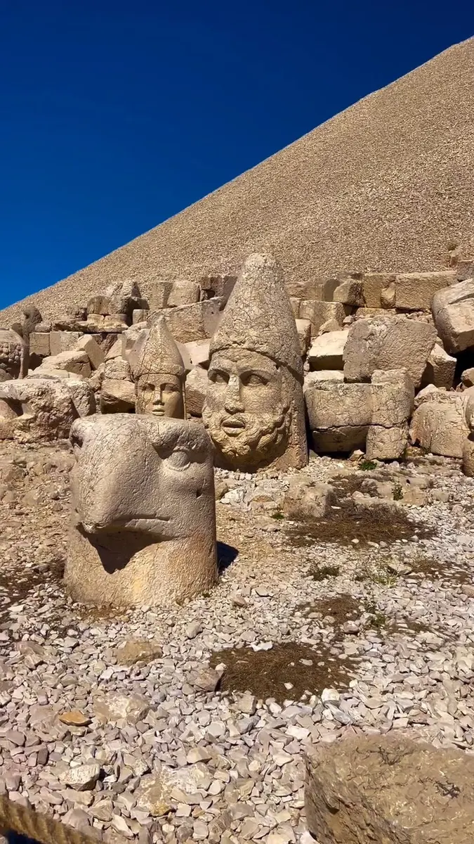 Nemrut Dagi Archaeological Site -Nemrut Dağı Ören Yeri — photo 3