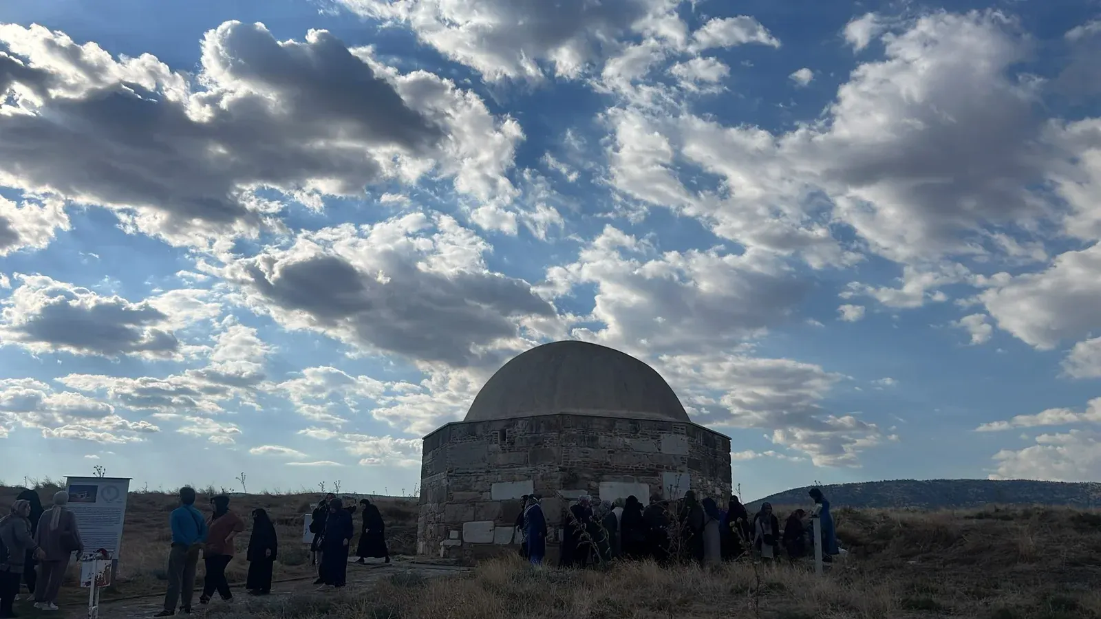 Beycesultan Tomb — photo 1