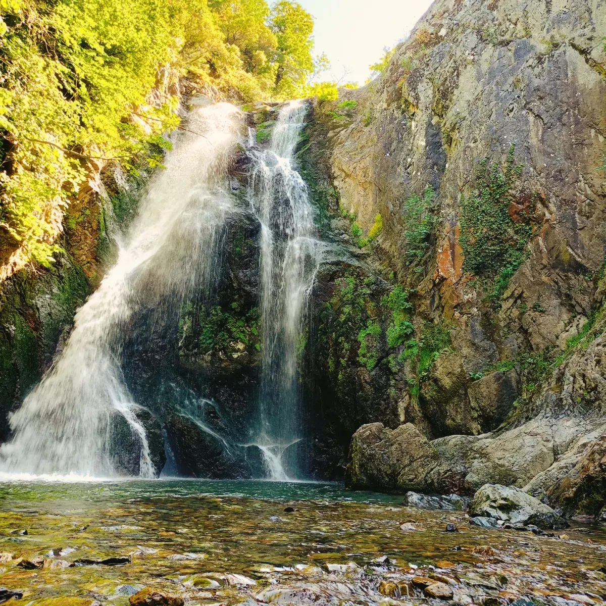 Sudusen Waterfall - sudüşen şelalesi — photo 4