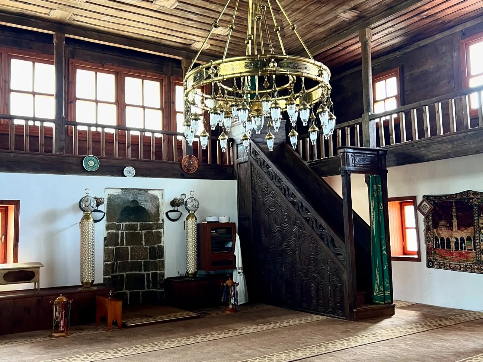 Hemşin Köyü Camii in Düzce