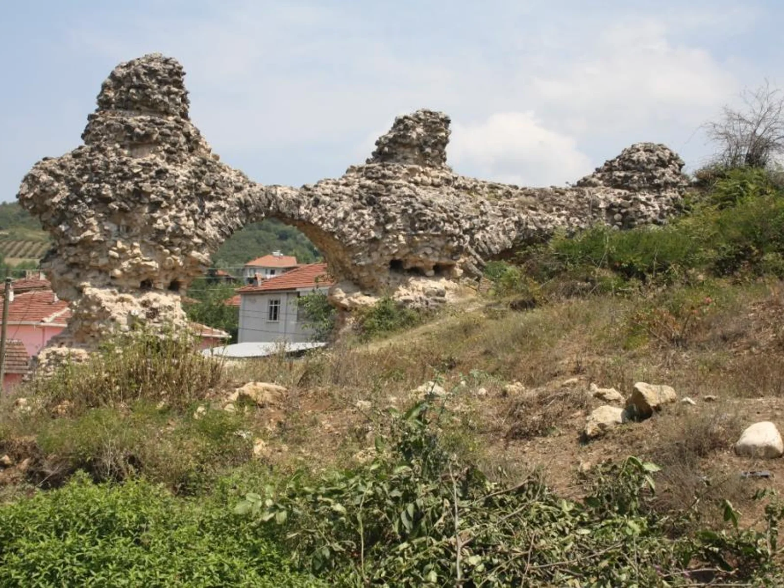 Kemerkasım Su Kemerleri in Düzce
