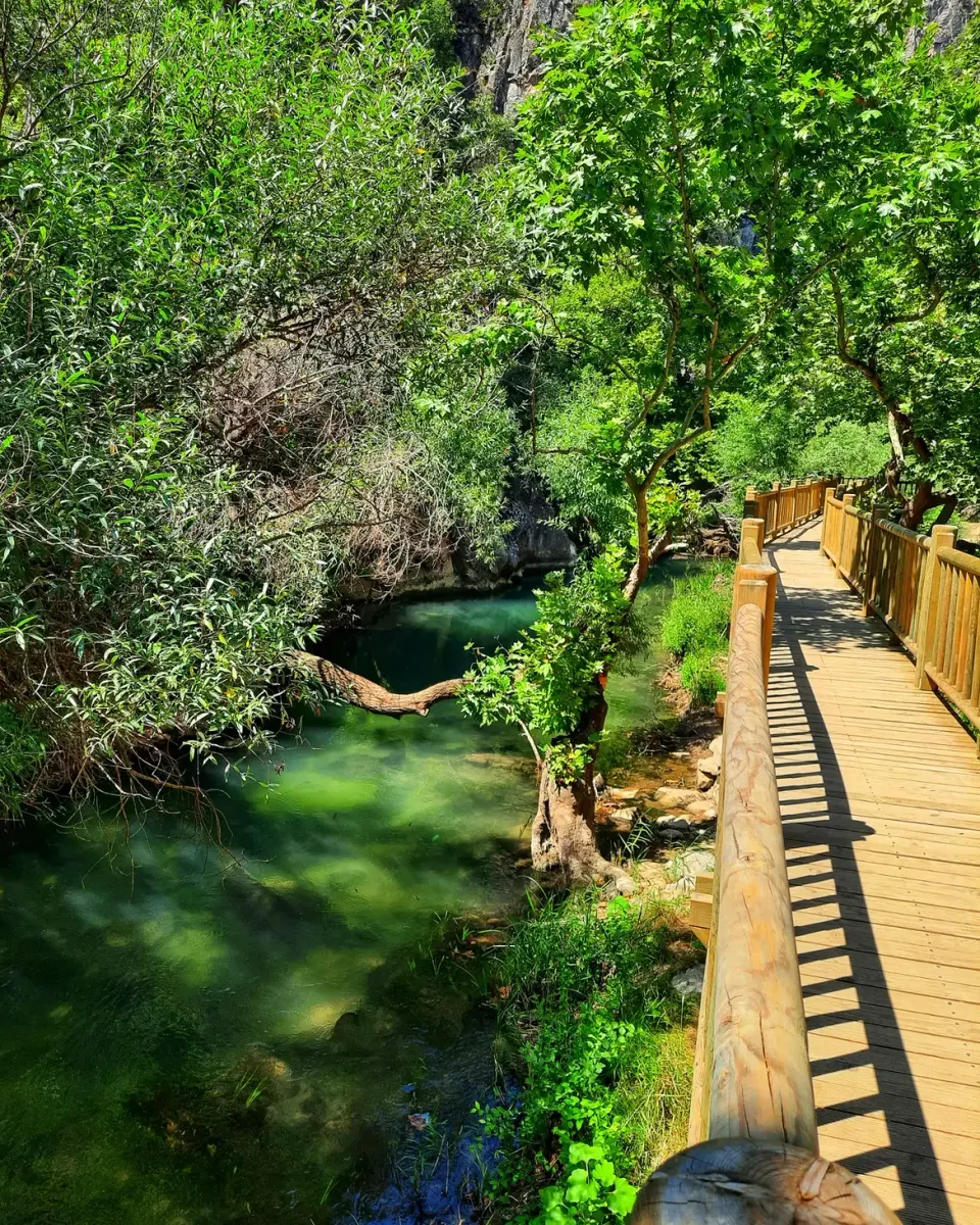 Clandras Bridge (Clandras Köprüsü) in Uşak