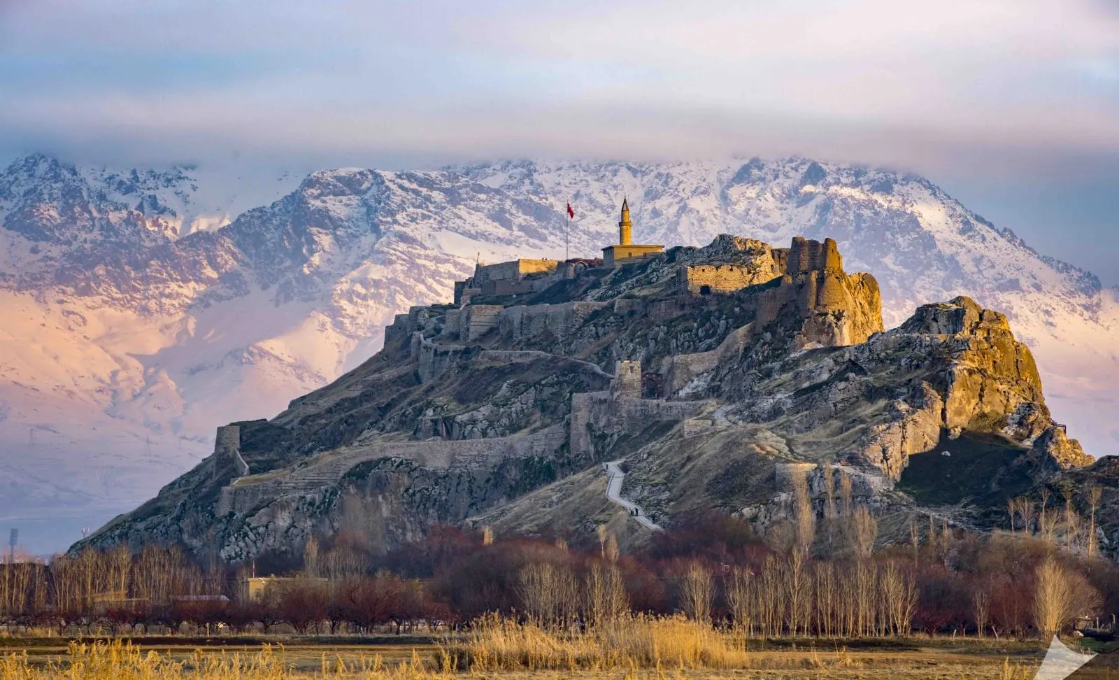 Van Castle (VAN KALESİ) — photo 2
