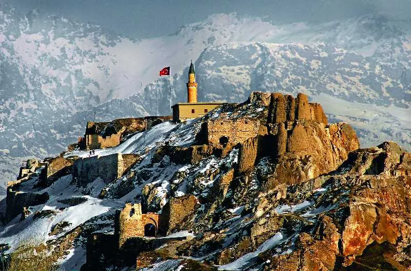 Van Castle (VAN KALESİ) in Van